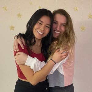 Meet your Posher, Ariela